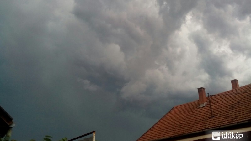 Észlelési fényképek