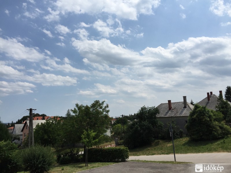 Észlelési fényképek