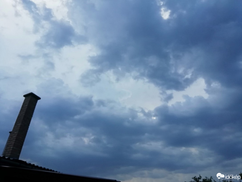 Észlelési fényképek