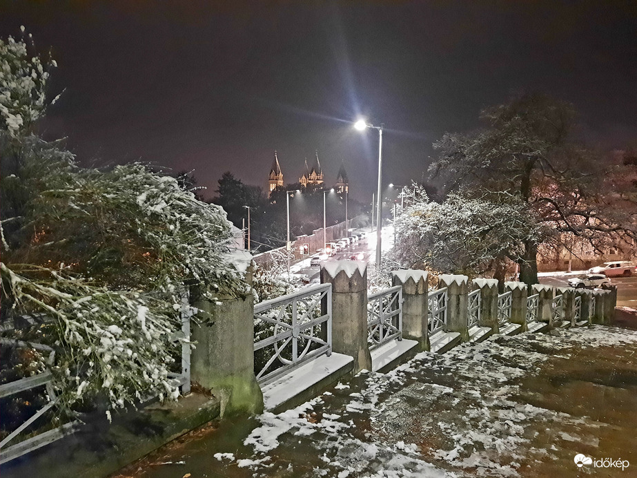 Esti tél Pécsett