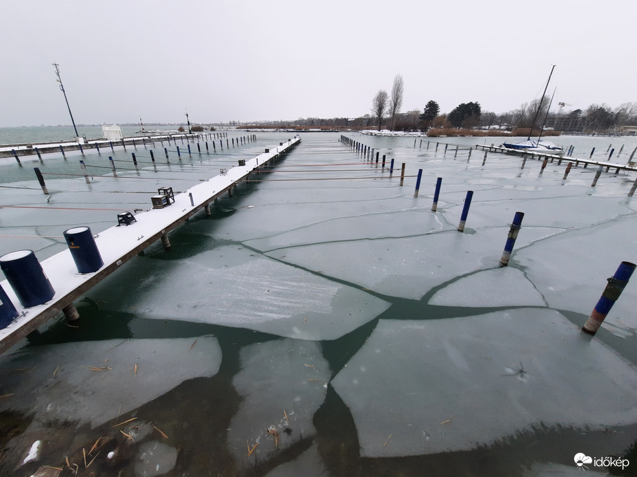 Balatonföldvári jegesedés 
